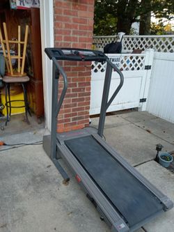 Weslo cadence Dx9 treadmill