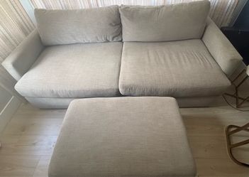 Modern Light Gray Sofa Couch with Matching Ottoman – Good Condition!
