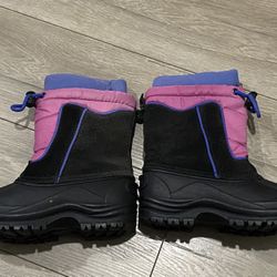 Kids Size 13 Snow Shoes / Boots