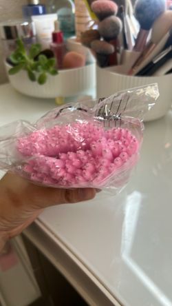 Eyelash/eyebrow brush