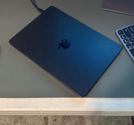Apple 2024 MacBook Air 13-inch with Apple M3 Chip