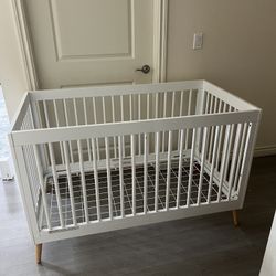 Delta White Crib