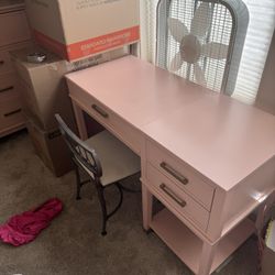 Everlly Desk, Chair, Dressers (2 Total), & Nightstand