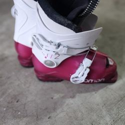 Girls Salomon Ski Boots 20/246