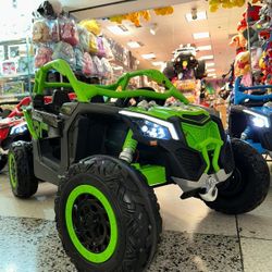 Canam maverick can-am 24v , 4x4 , A control remoto, pantalla para videos , asientos de piel , llantas de goma , luces led , amortiguadres , Bluetooth 