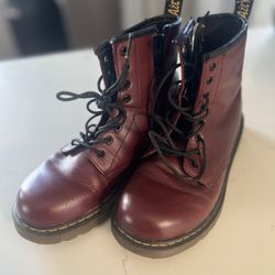 Doc Martens Size 4