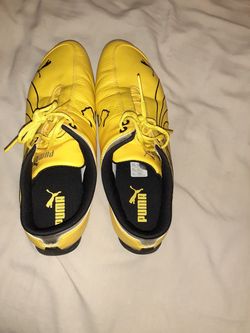 Shoes tennis pumas ferraris size 11.
