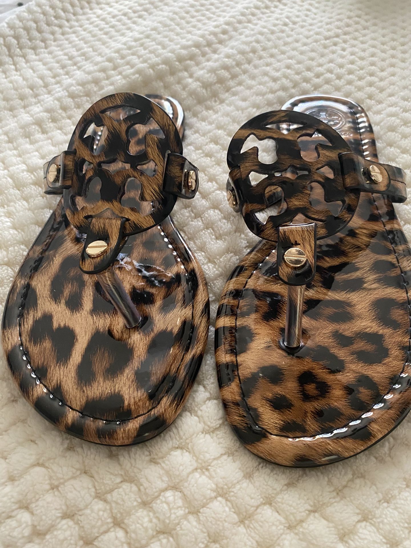 Tory Burch Leopard Sandals Size 8.5 NEW