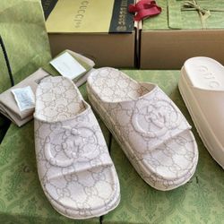 Gucci Slides 