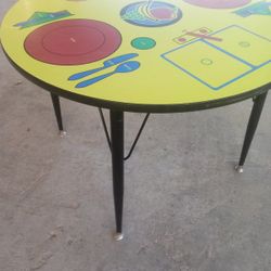Small Kid Table
