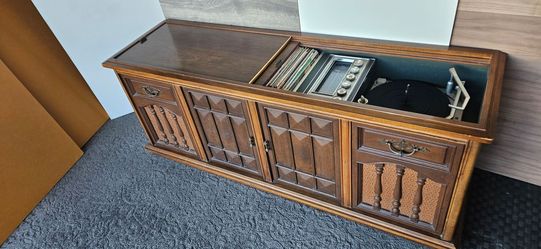Magnavox console record player stereo