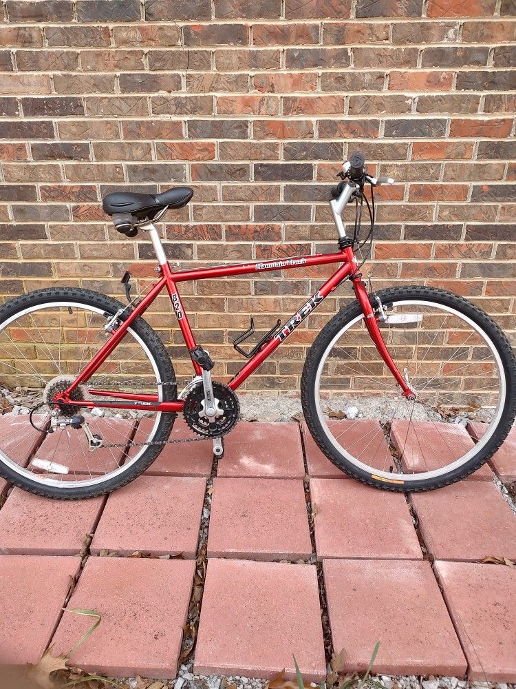 1997 Trek Mountain Track 820 Bike
