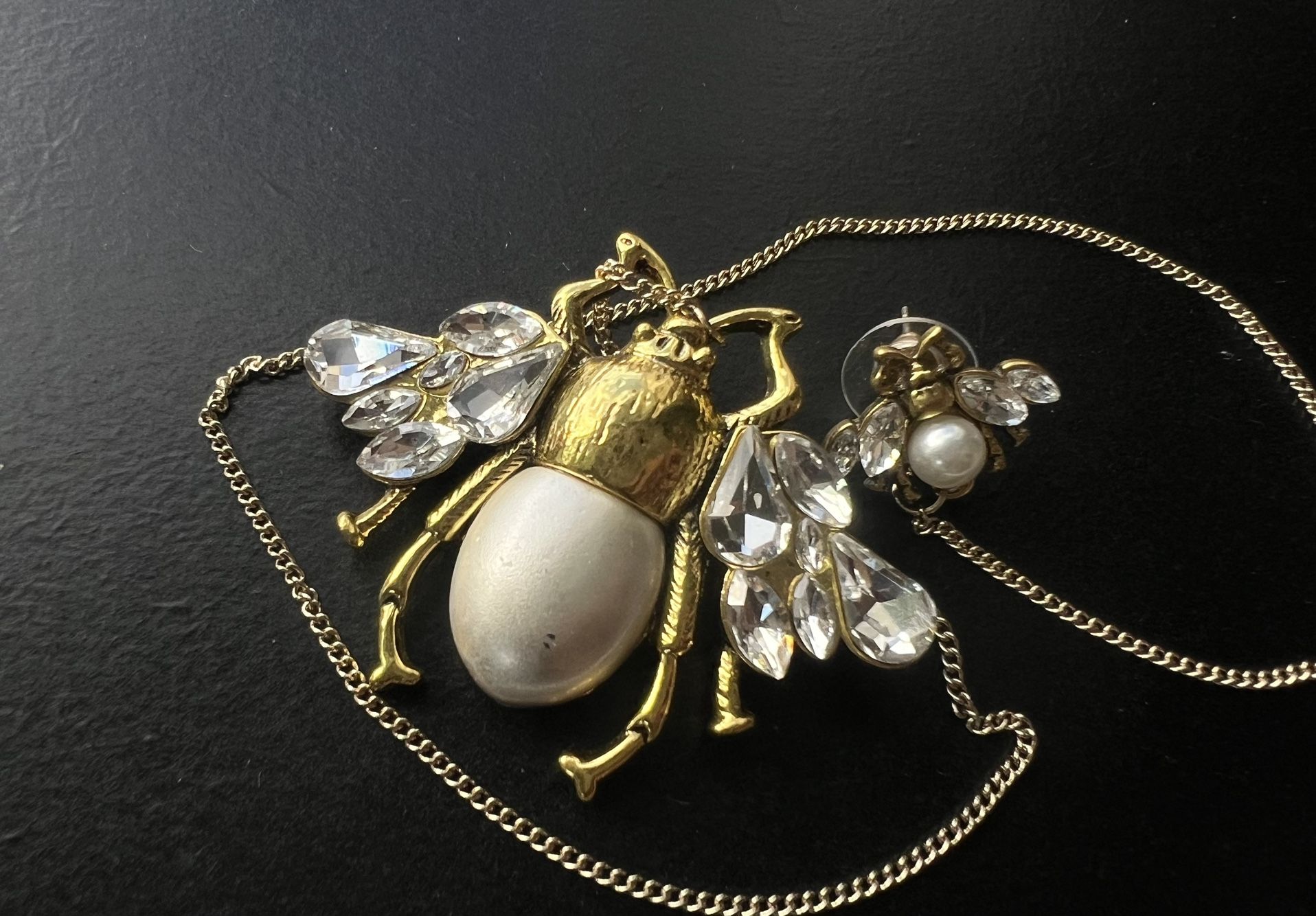 Zircon bee brooch