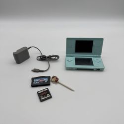 Nintendo DS Lite Bundle + Charger & Games