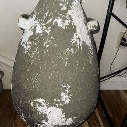 Large Vase “14 x 26”
