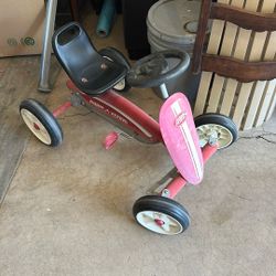 Radio Flyer 4 Wheel Toddler Bike