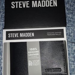 Steve Madden Leather Wallet