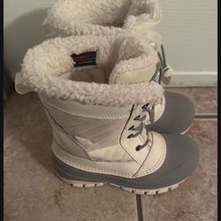 Snow Boots