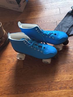 Roller skates/size 10
