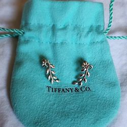 Tiffany & Co. Paloma Picasso® Olive Leaf Climber Earrings- New