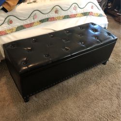 End Of The Bed Storage 