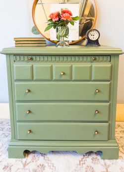 Basset Chest of Drawers, Olive