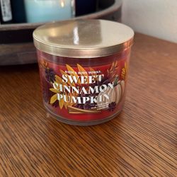 Bath & Body Works Candle