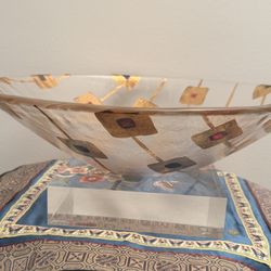 Rare Crate & Barrel medallion serving bowl, crafted in Italy from high-quality art glass.  Art deco style