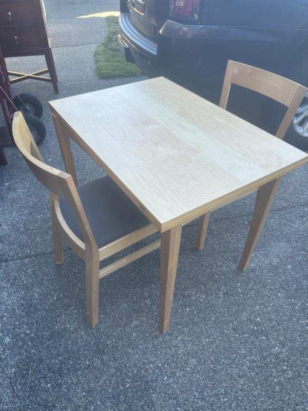 Ikea Extendable Dinning Room Table