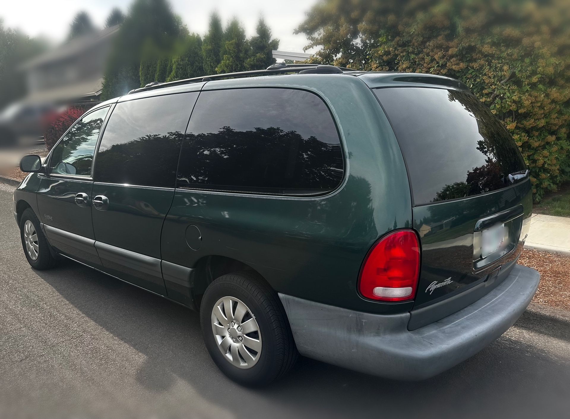 1998 Plymouth Grand Voyager