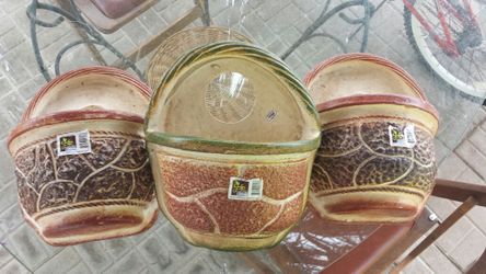 Ceramic Plant wall pot, masetero de ceramica para pared. $10 each