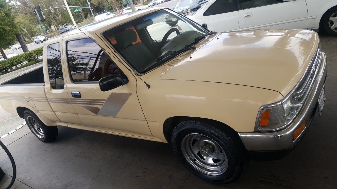 1990 Toyota Pickup
