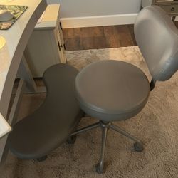 Ergonomic Cross Legged Office Chair 