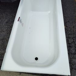 Bootz Industries Maui 60 In X 30 In Alcove Soaking Bathtub With Left Drain In White 