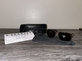 Women’s Oakley Sunglasses
