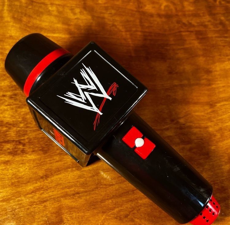 WWE WWF Raw Big Talker Electronic Microphone Wrestling Voice Phrases Toy TESTED