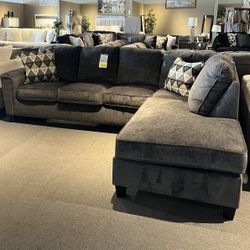 Grey 2PC Sectional