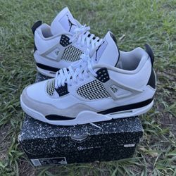 Jordan 4