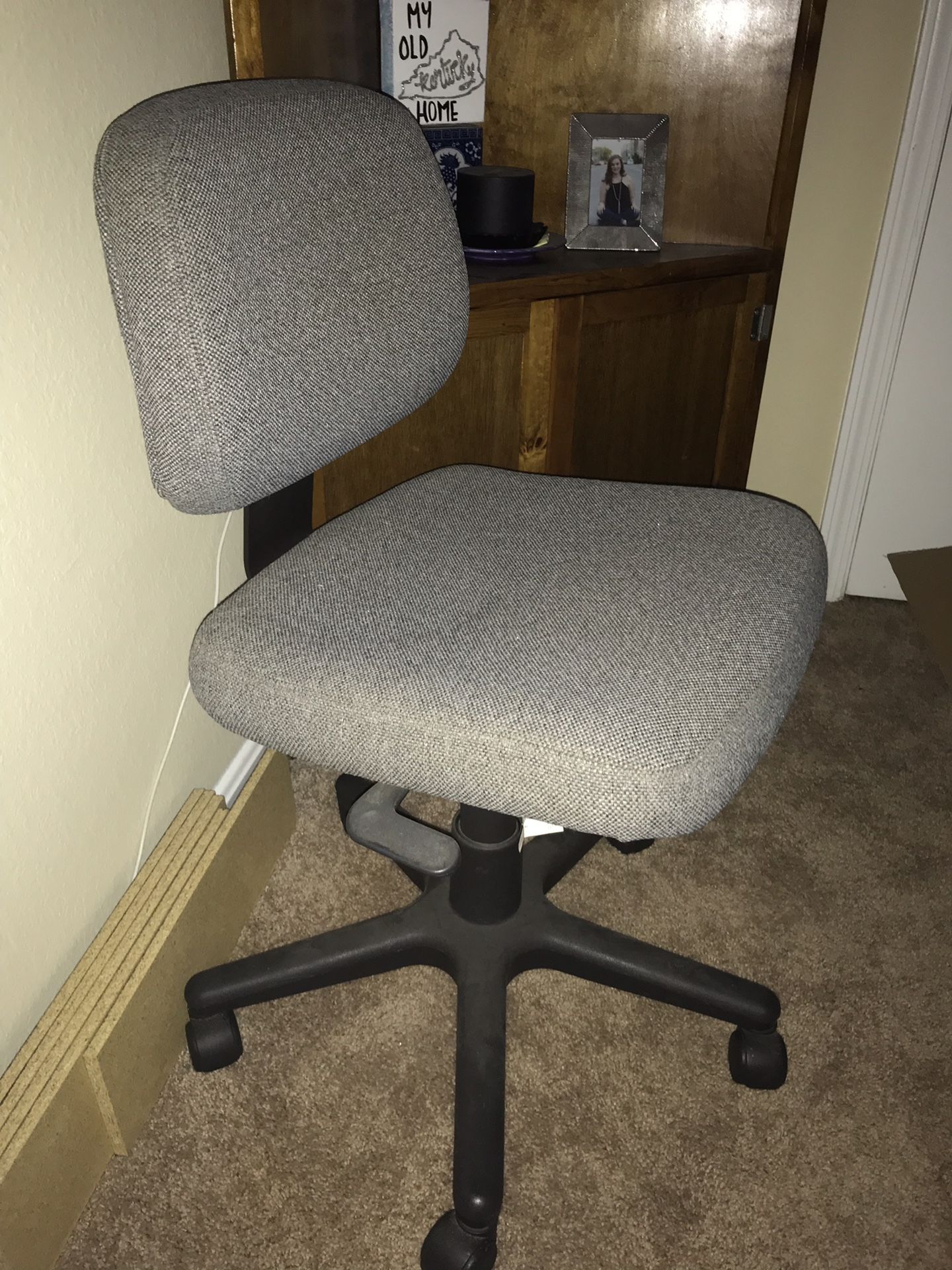 United Chair Adjustable Office Chair, Very Clean!