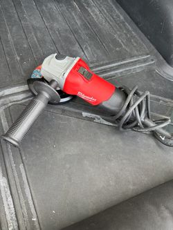 Milwaukee Corded Grinder (6130-33)