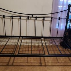 Twin Day Bed Frame 