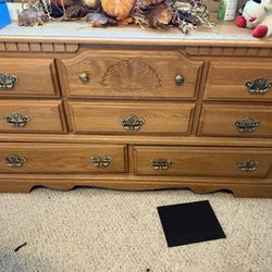 Shell dresser  8 drawers 
