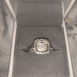 14k  Gold With diamonds