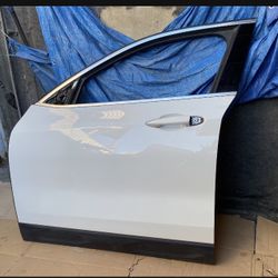 BMW X2  Door Left Front 18//-23Complete 