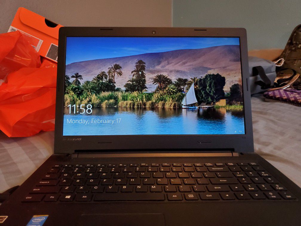 Laptop Lenovo idea pad 100