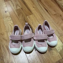 Pink Shoes 