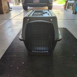 Small Dog Or Cat Kennel