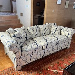 Gorgeous 3 Piece Vintage sofa Set