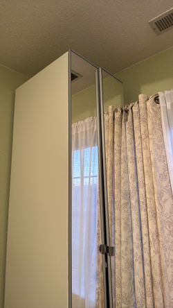 Mirrored drawer
