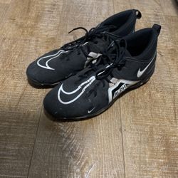 Nike Shark Football Cleats (size 13)